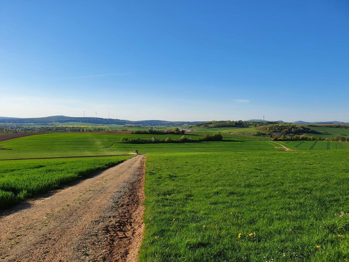 הופביבר Garni Hotel Biebertal Am Milseburgradweg מראה חיצוני תמונה