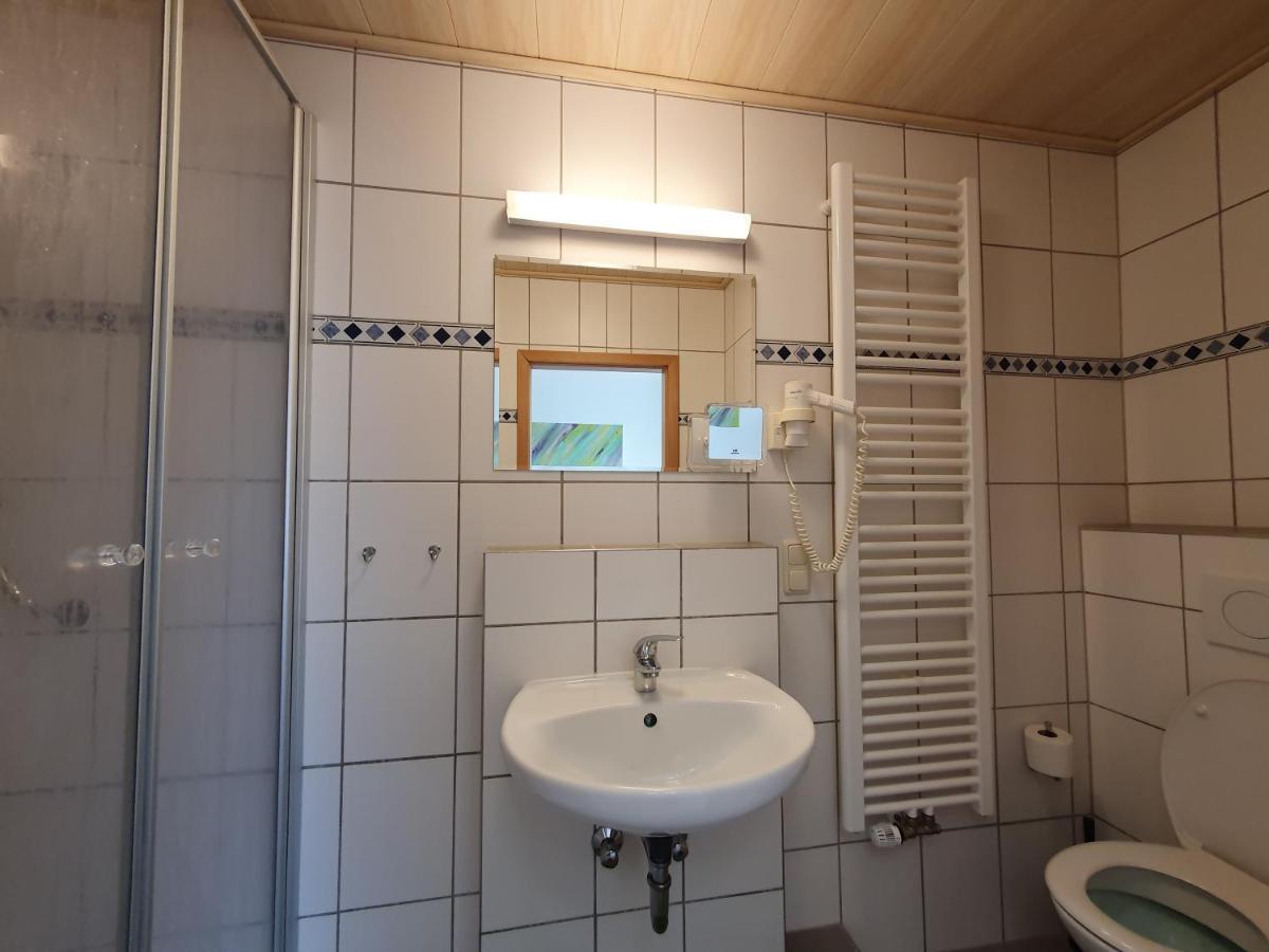 הופביבר Garni Hotel Biebertal Am Milseburgradweg מראה חיצוני תמונה